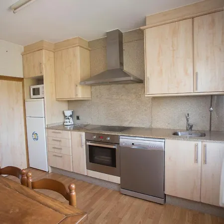 纱黎拉公寓 * 圣地亚哥－德孔波斯特拉